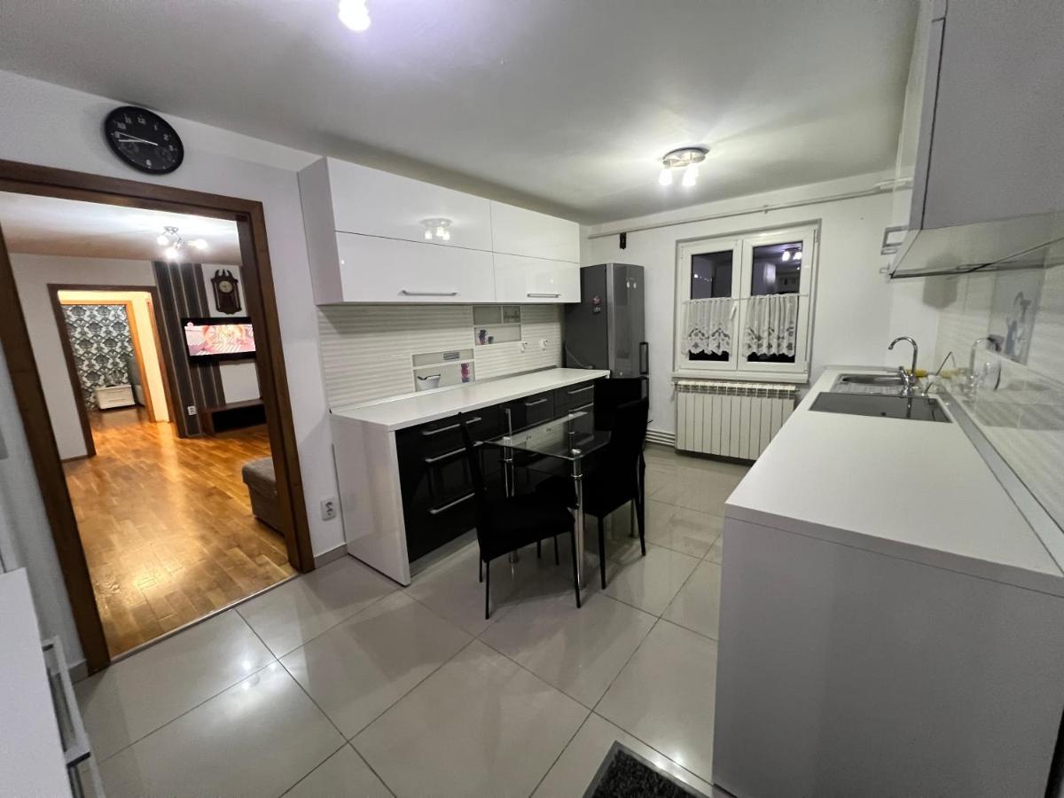 Debo Apartament لوغوج المظهر الخارجي الصورة